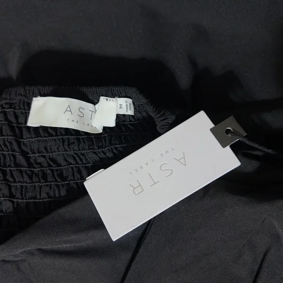 ASTR THE LABEL - Winslow Dress - Medium - Picture 7 of 8